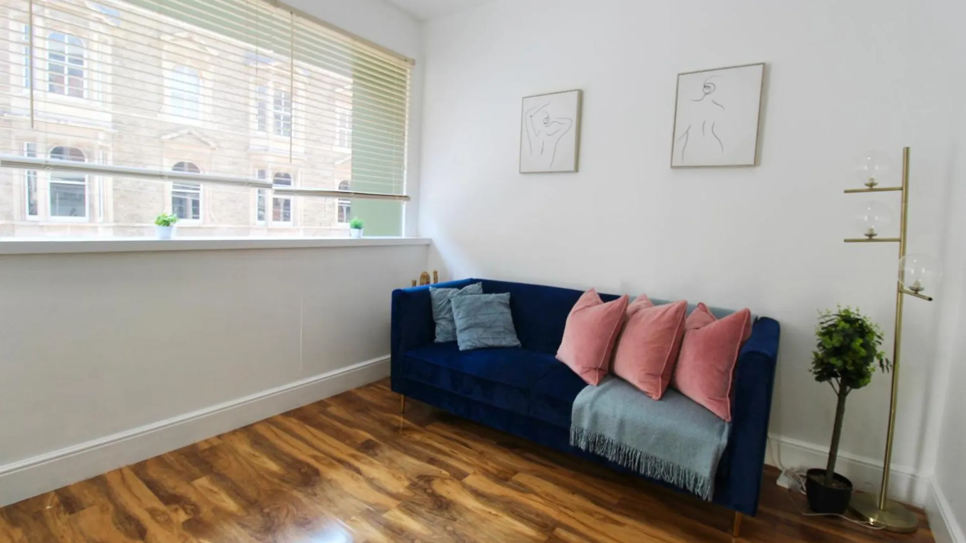 Stunning Central City Apartment Nottingham 0*,  United Kingdom