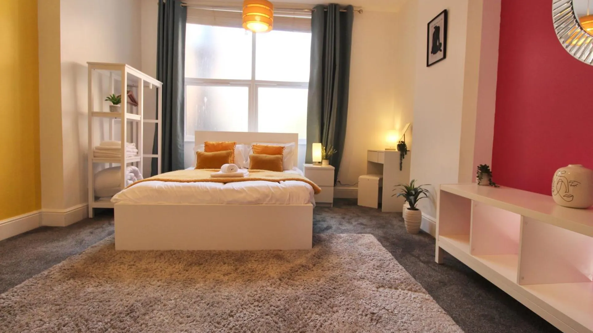 Stunning Central City Apartment Nottingham